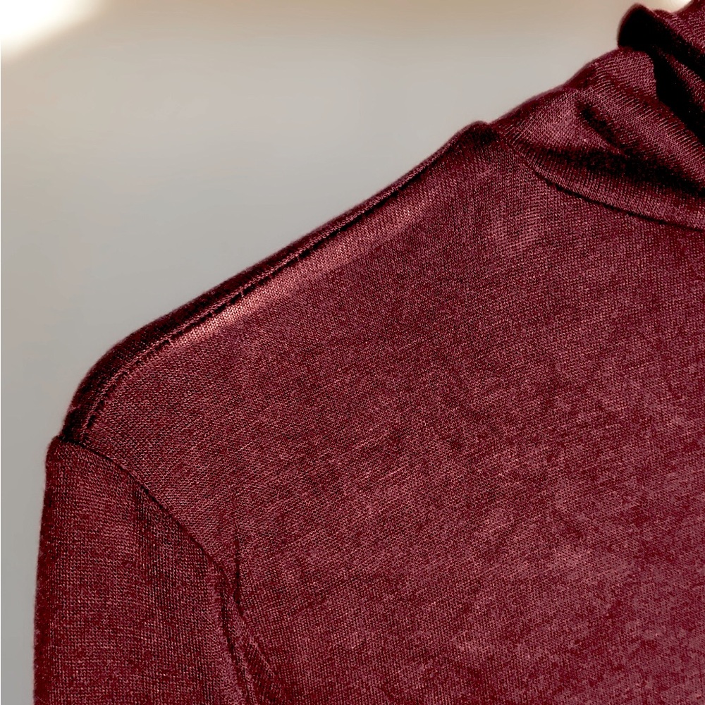 Active Basic Turtle Neck - Picture 3 of 3